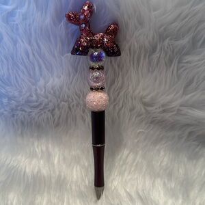Balloon dog beaded pen